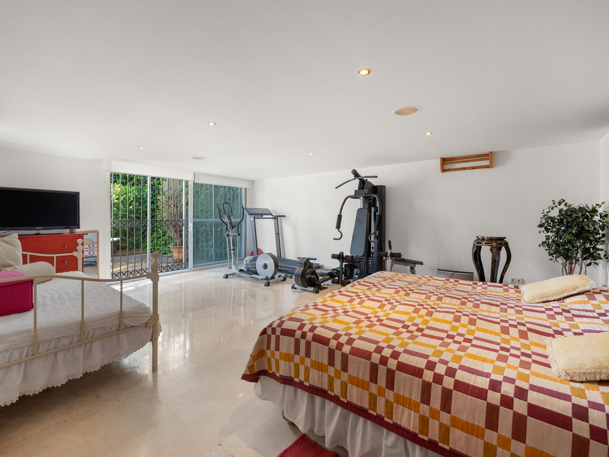 Se vende Villa - Chalet de 7 dormitorios en Costa Del Sol, Málaga, España