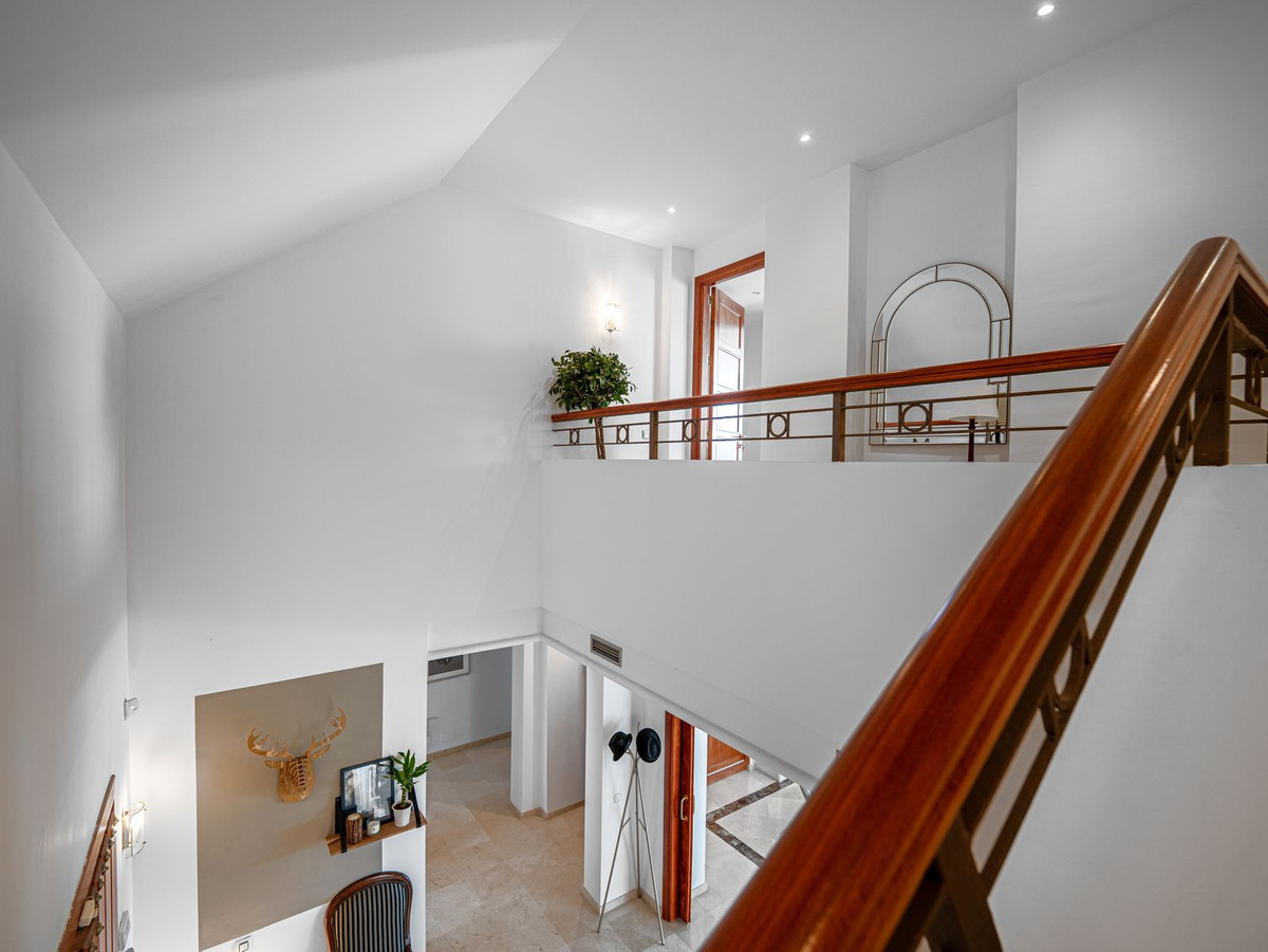 Se vende Villa - Chalet de 7 dormitorios en Costa Del Sol, Málaga, España