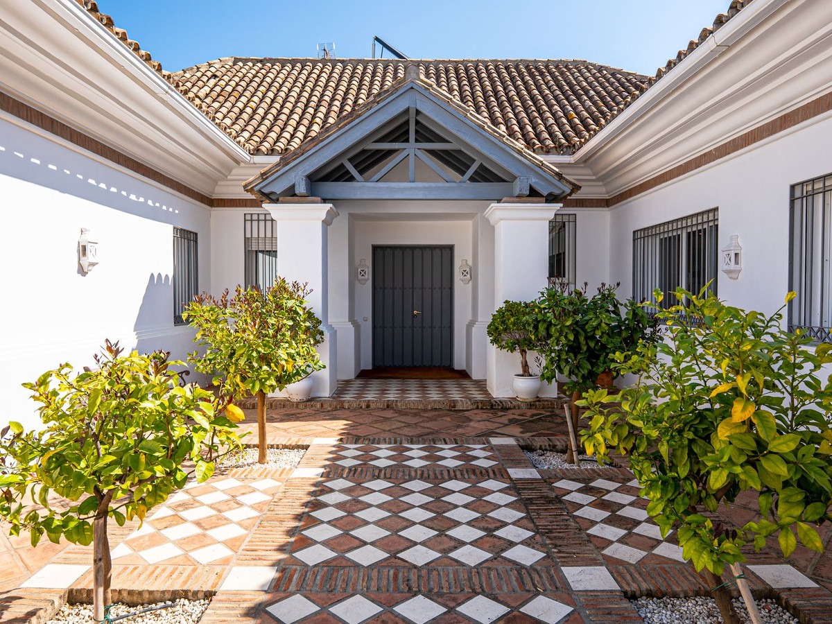 Se vende Villa - Chalet de 7 dormitorios en Costa Del Sol, Málaga, España