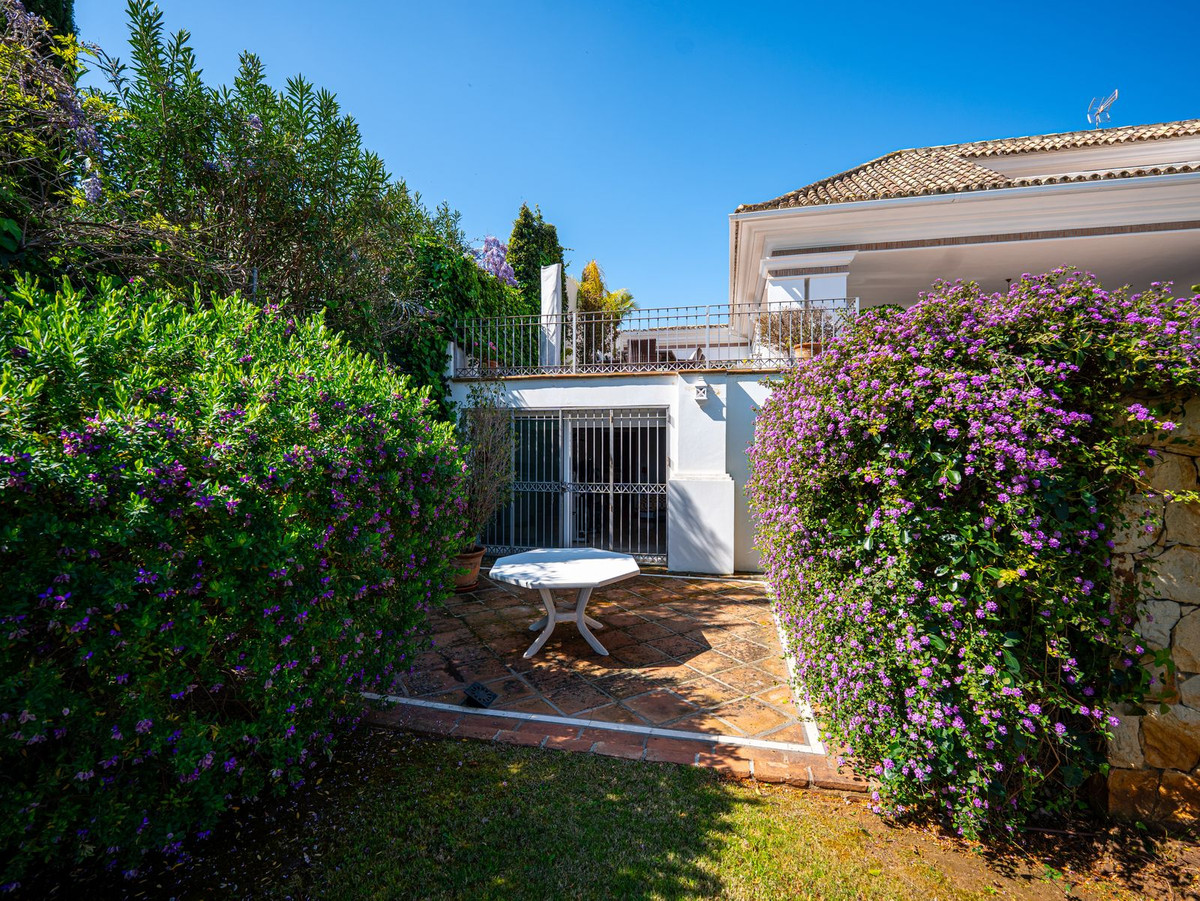 Se vende Villa - Chalet de 7 dormitorios en Costa Del Sol, Málaga, España