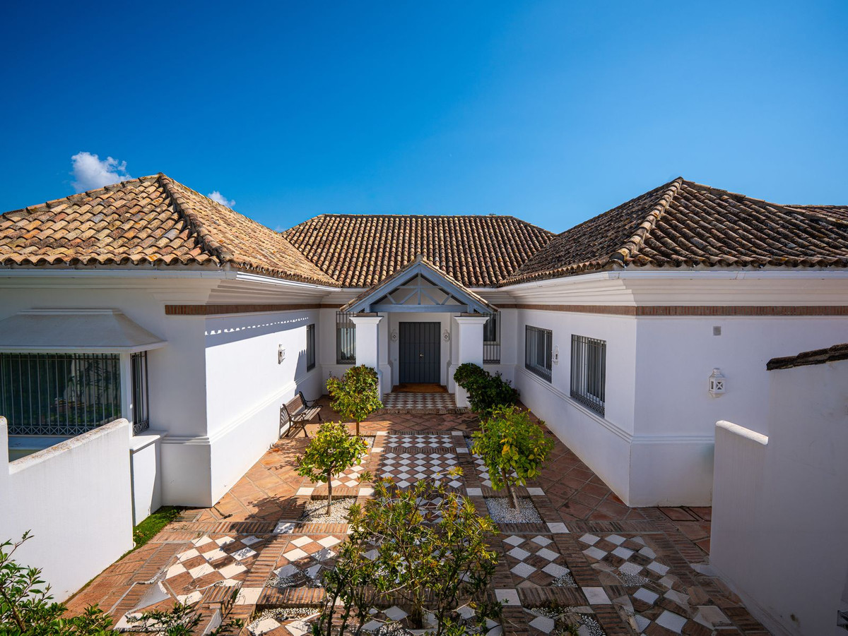 Se vende Villa - Chalet de 7 dormitorios en Costa Del Sol, Málaga, España