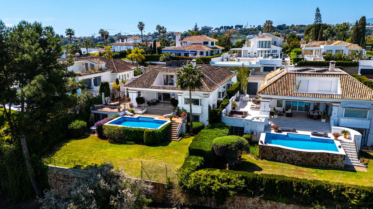 Se vende Villa - Chalet de 7 dormitorios en Costa Del Sol, Málaga, España