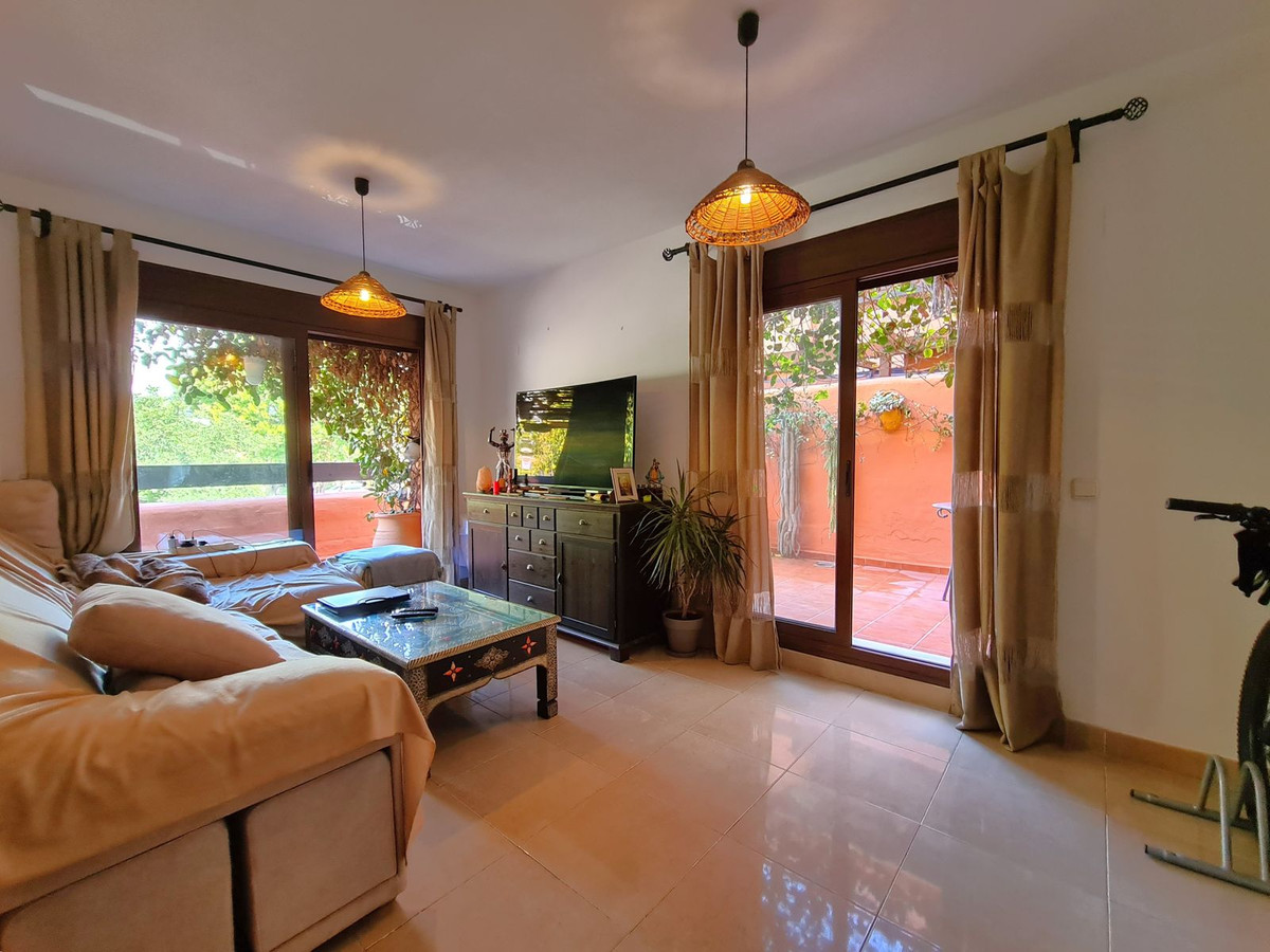 1 Bed Apartment for sale in Estepona Costa Del Sol, Málaga, Spain