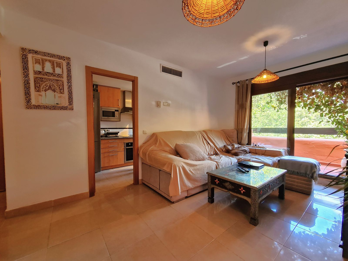 1 Bed Apartment for sale in Estepona Costa Del Sol, Málaga, Spain