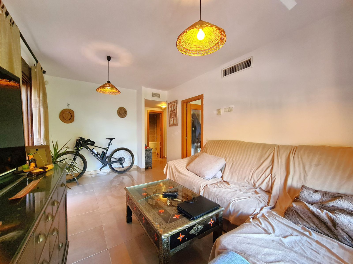 1 Bed Apartment for sale in Estepona Costa Del Sol, Málaga, Spain