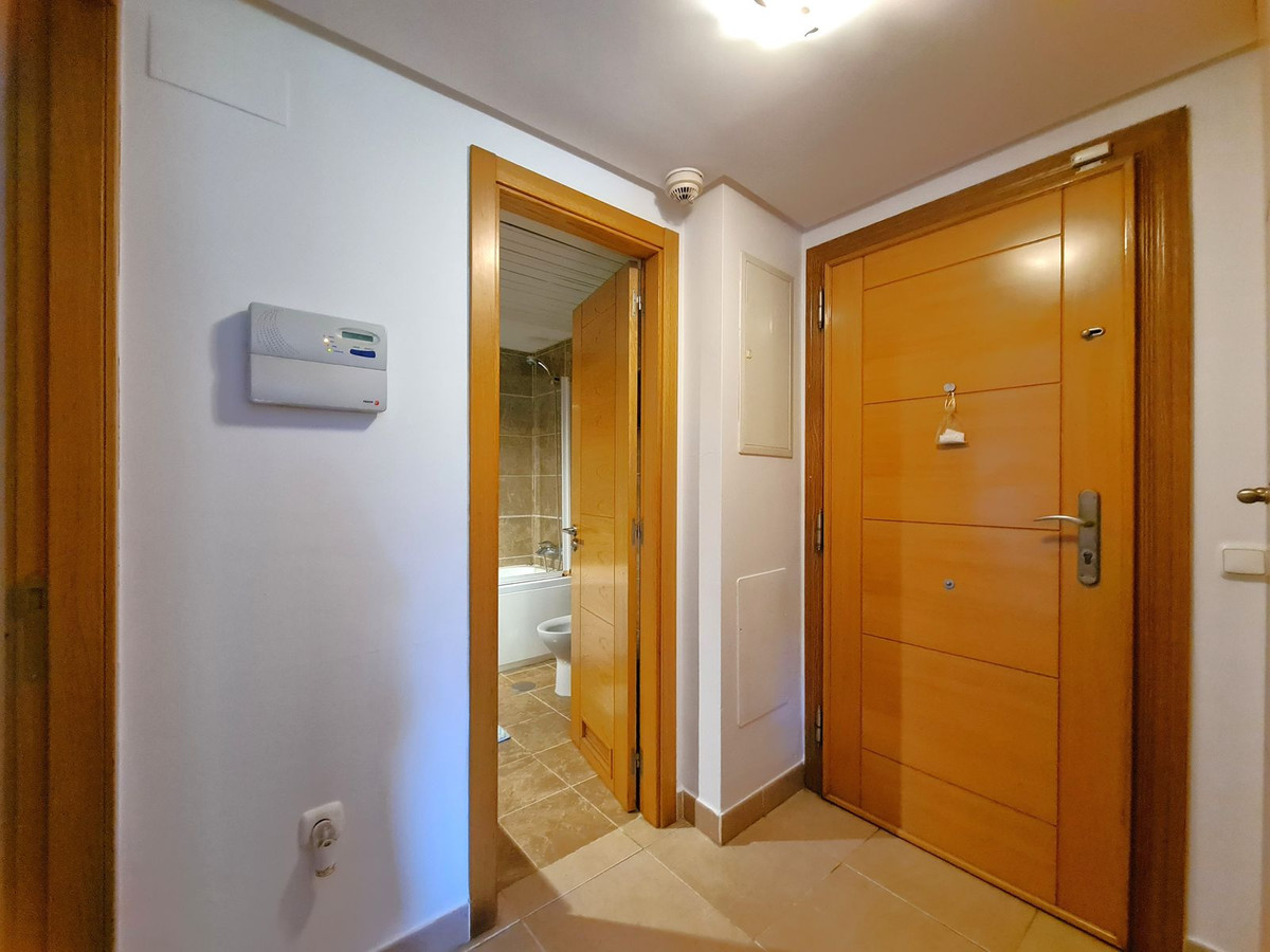 1 Bed Apartment for sale in Estepona Costa Del Sol, Málaga, Spain