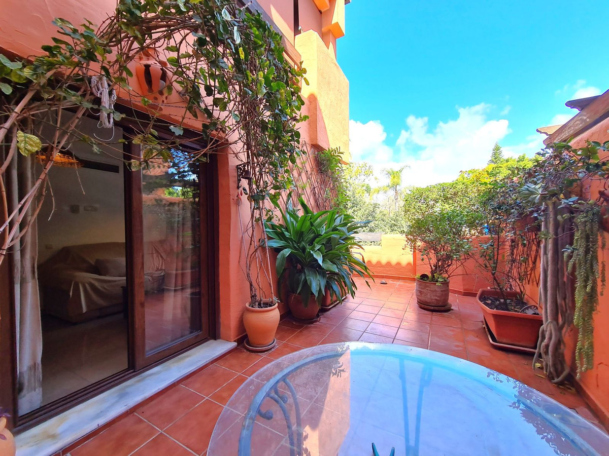 1 Bed Apartment for sale in Estepona Costa Del Sol, Málaga, Spain