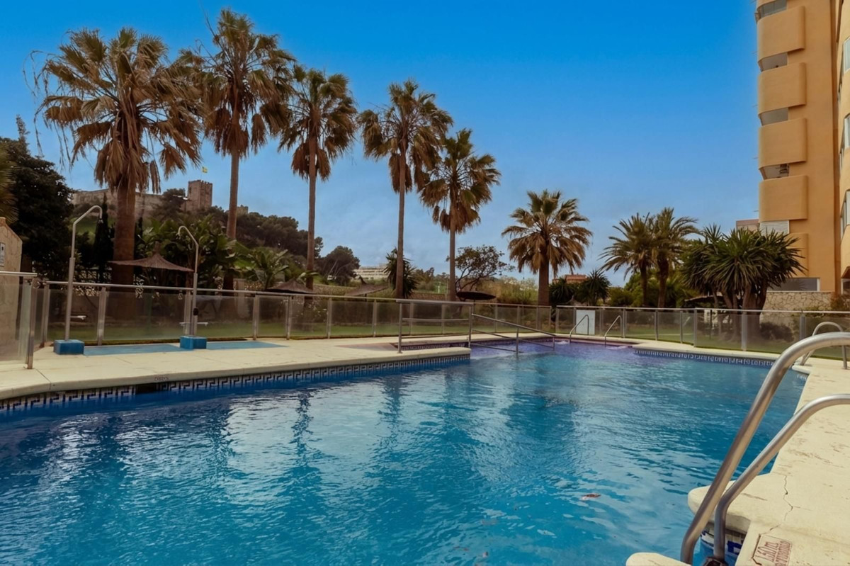 2 Bed Apartment for sale in Fuengirola Costa Del Sol, Málaga, Spain