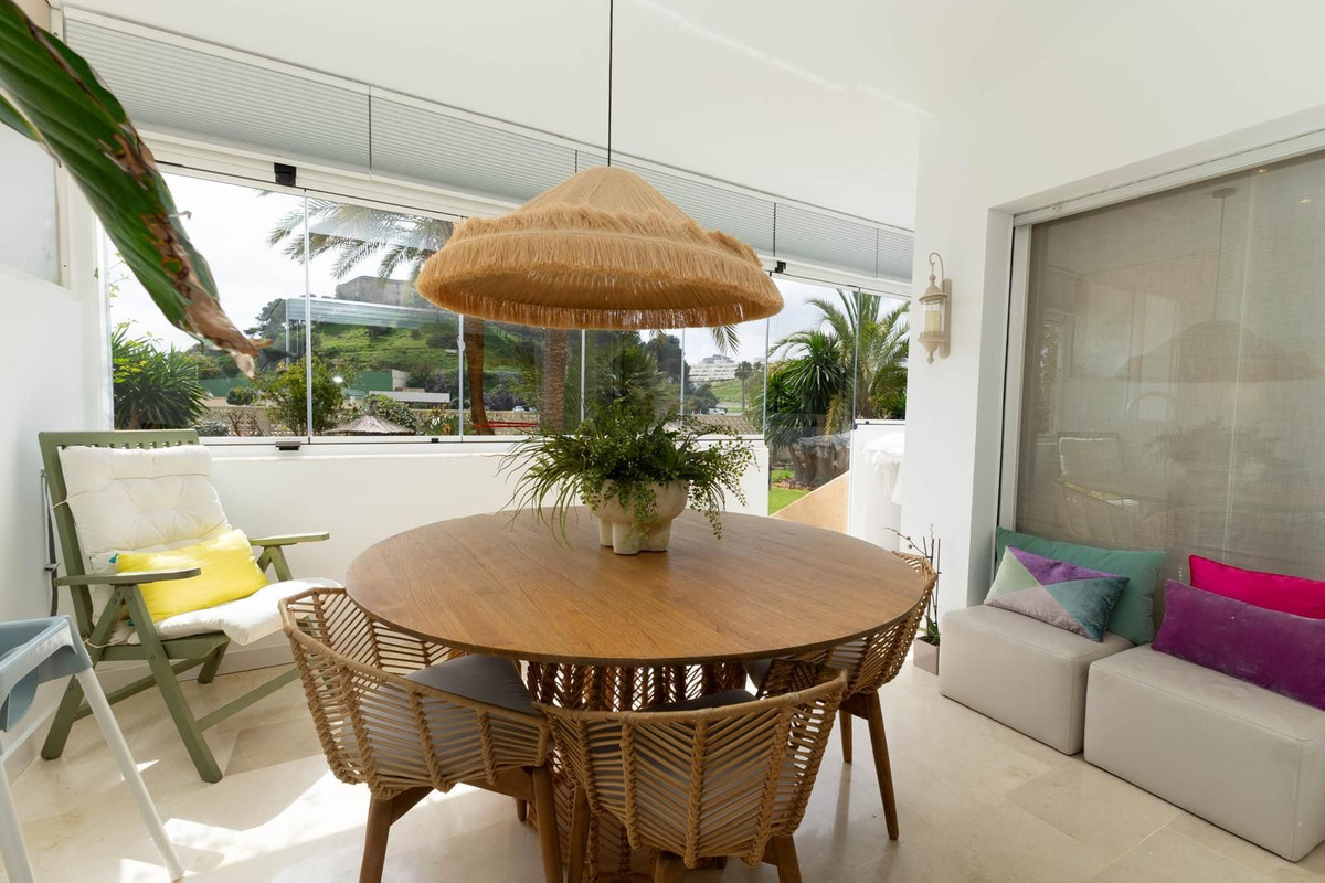 2 Bed Apartment for sale in Fuengirola Costa Del Sol, Málaga, Spain