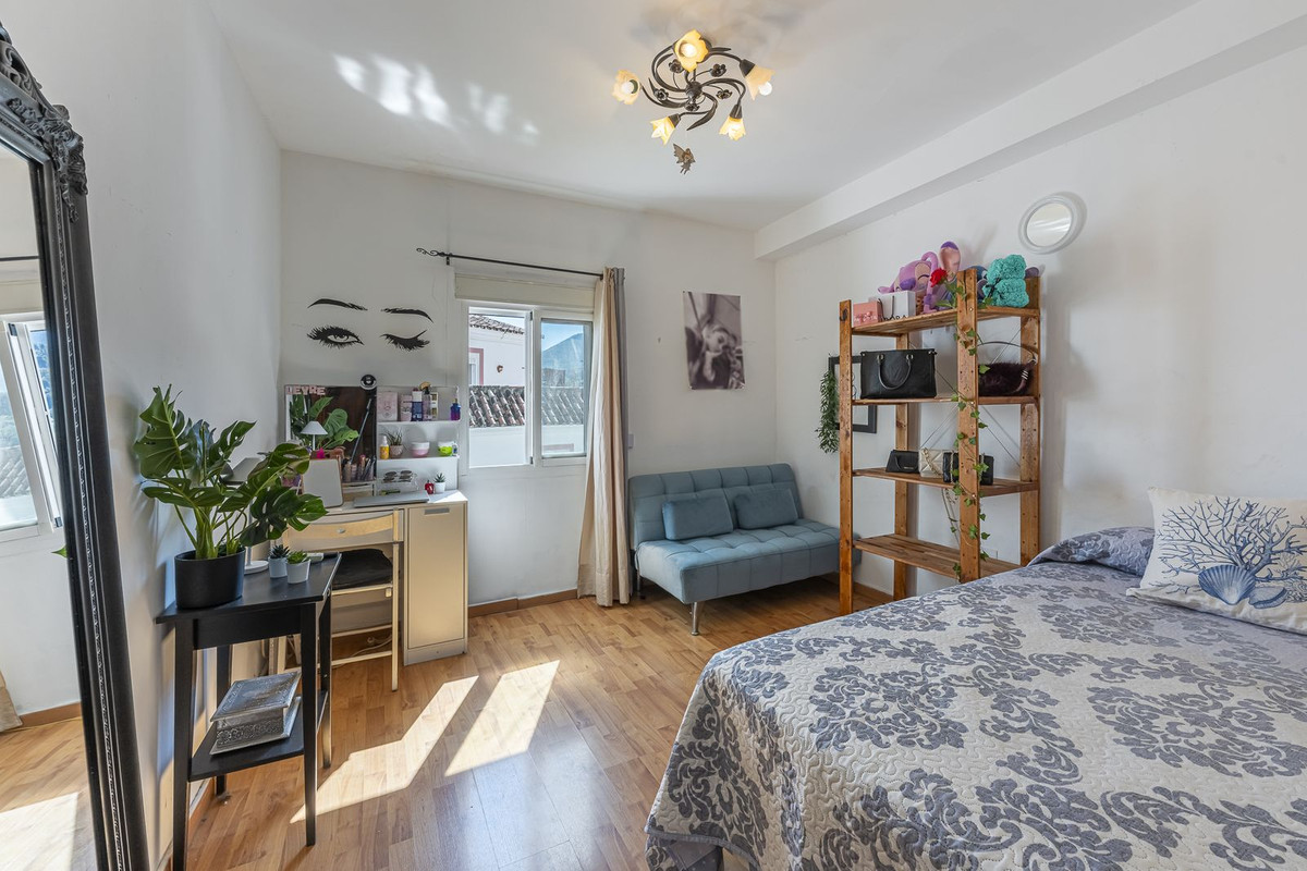 2 Bed Apartment for sale in Ojén Costa Del Sol, Málaga, Spain