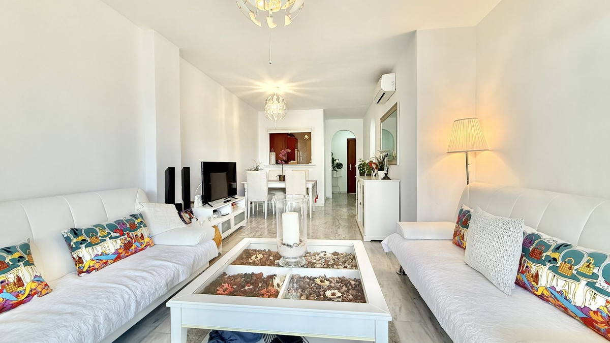 2 Bed Apartment for sale in Calahonda Costa Del Sol, Málaga, Spain