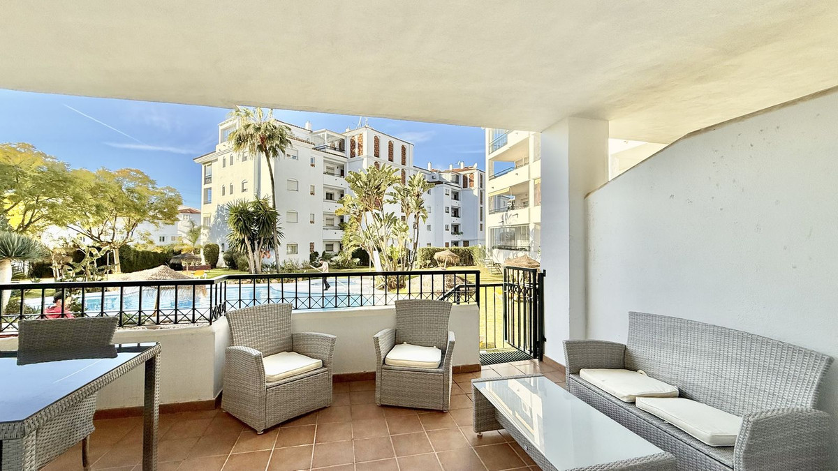 2 Bed Apartment for sale in Calahonda Costa Del Sol, Málaga, Spain
