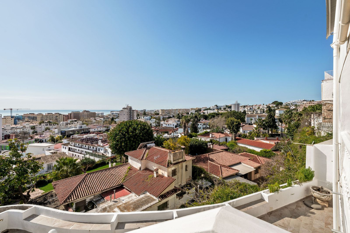 2 Bed Apartment for sale in Torremolinos Costa Del Sol, Málaga, Spain