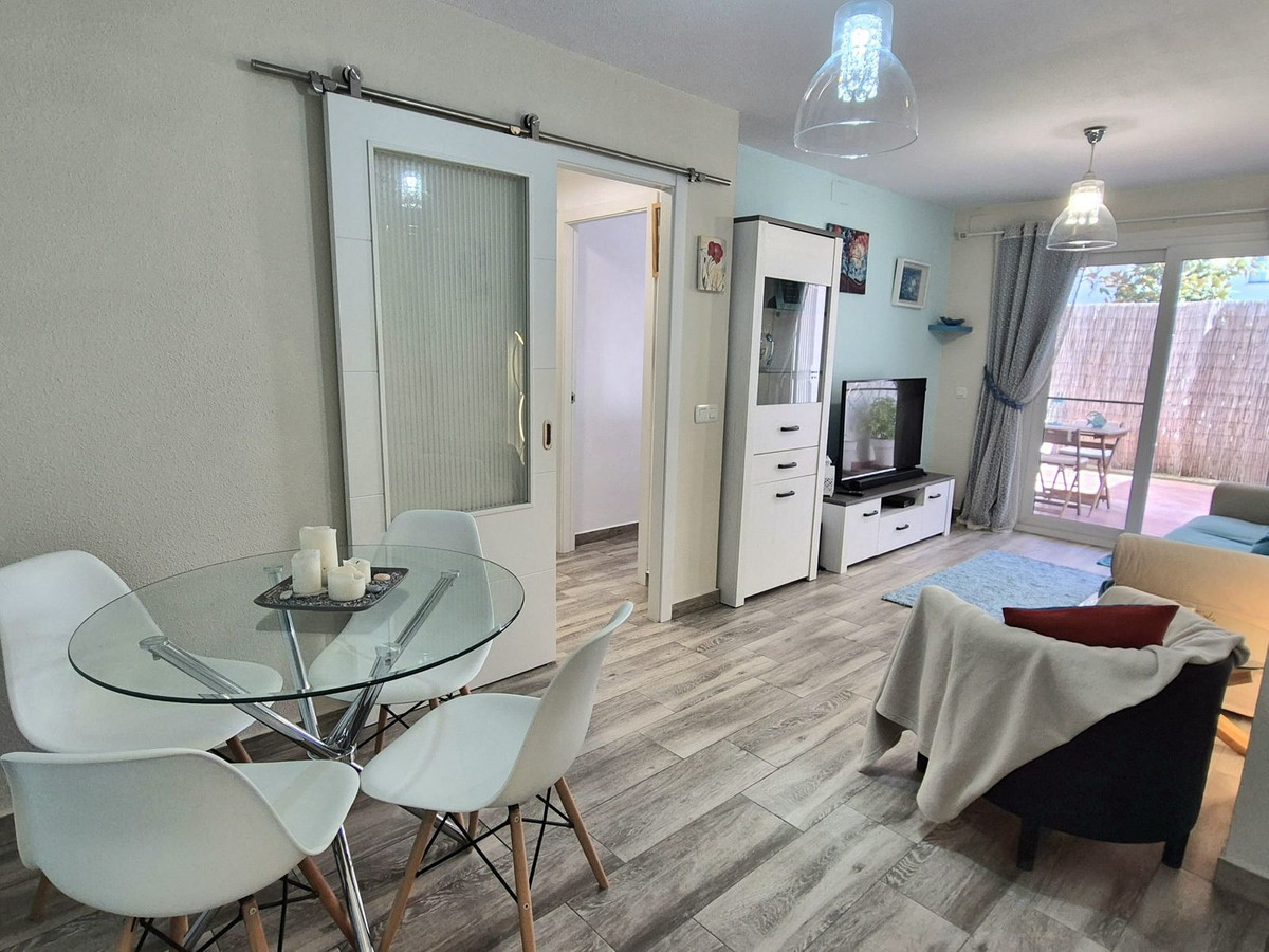 Se vende Apartamento Planta Baja de 2 dormitorios en Costa Del Sol, Málaga, España