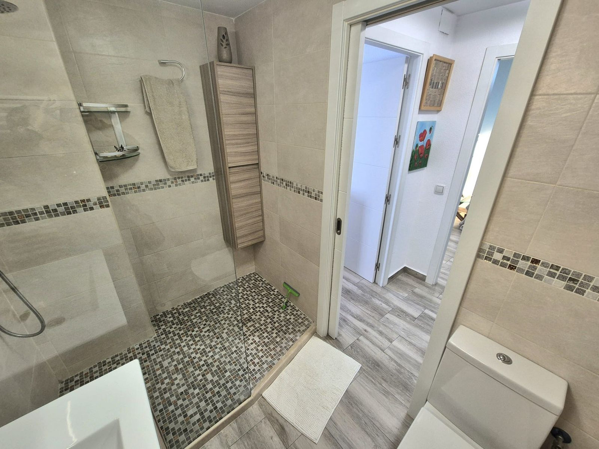 Se vende Apartamento Planta Baja de 2 dormitorios en Costa Del Sol, Málaga, España