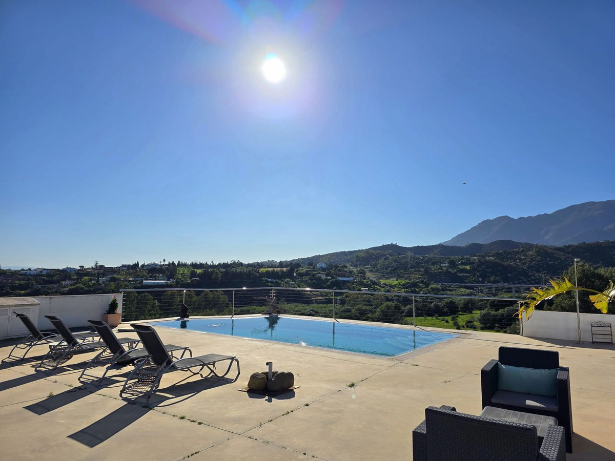 4 Bed Townhouse for sale in Estepona Costa Del Sol, Málaga, Spain