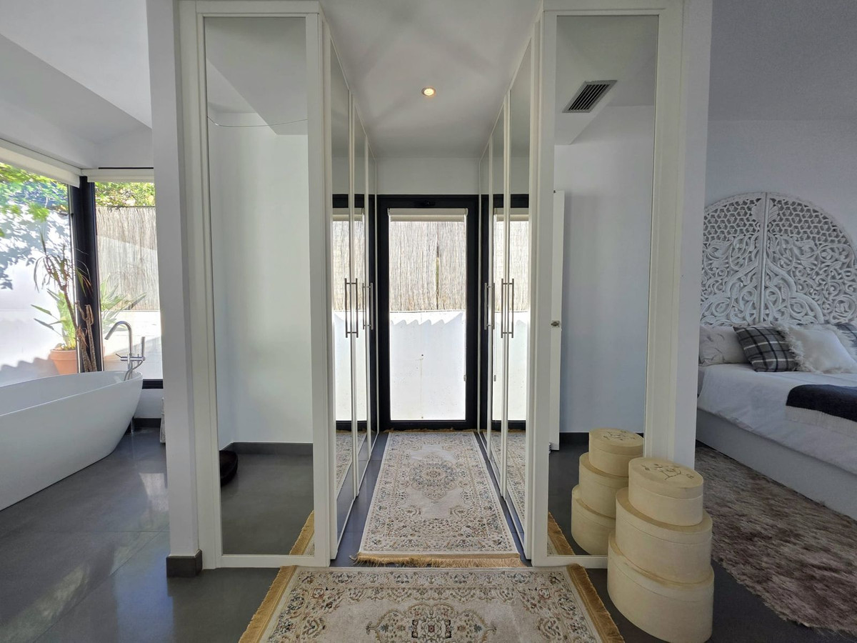 4 Bed Townhouse for sale in Estepona Costa Del Sol, Málaga, Spain