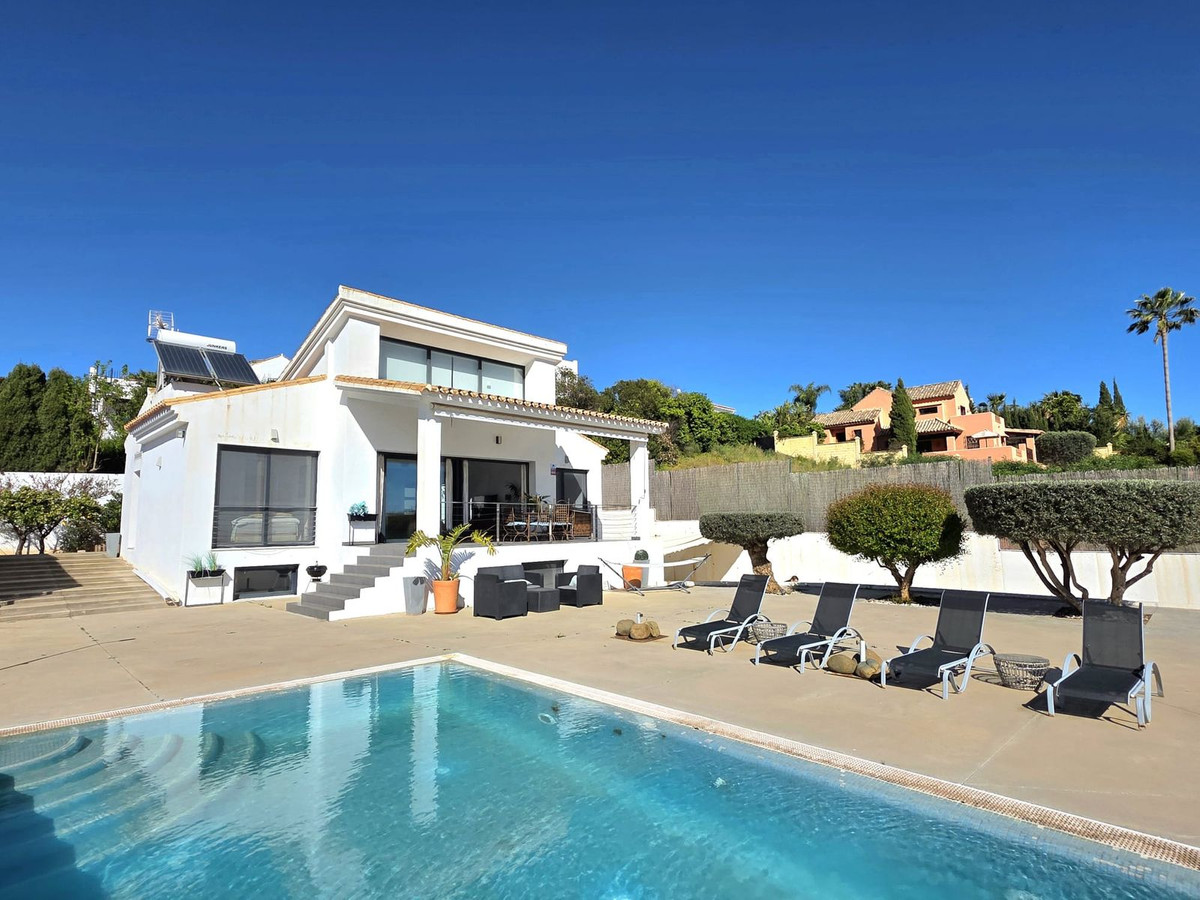4 Bed Townhouse for sale in Estepona Costa Del Sol, Málaga, Spain