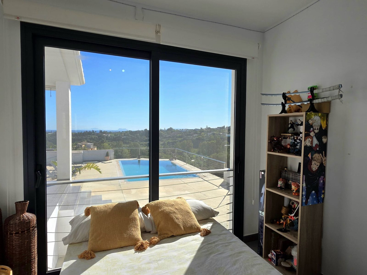 4 Bed Townhouse for sale in Estepona Costa Del Sol, Málaga, Spain