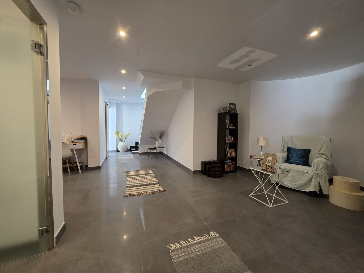 4 Bed Townhouse for sale in Estepona Costa Del Sol, Málaga, Spain