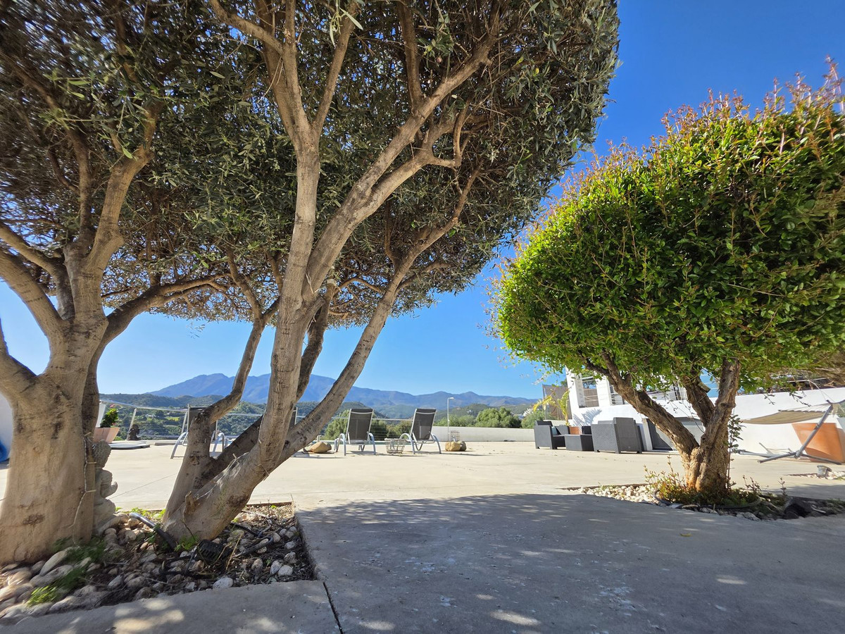 4 Bed Townhouse for sale in Estepona Costa Del Sol, Málaga, Spain