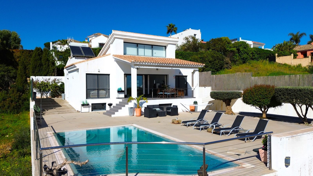 4 Bed Townhouse for sale in Estepona Costa Del Sol, Málaga, Spain