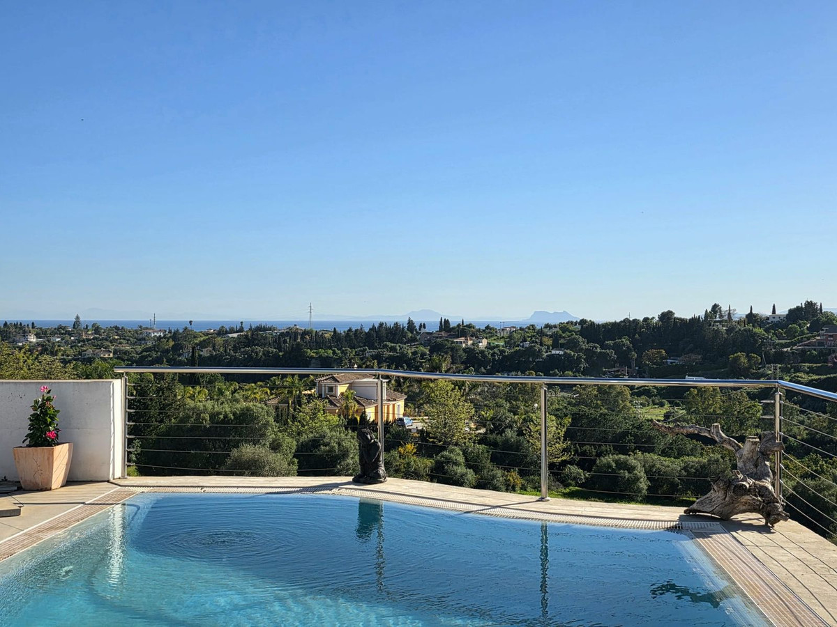 4 Bed Townhouse for sale in Estepona Costa Del Sol, Málaga, Spain
