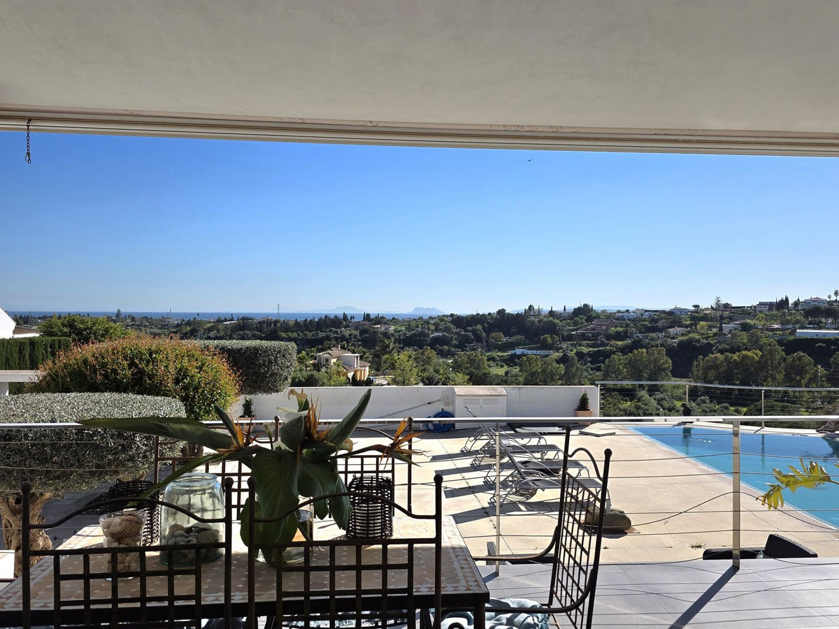 4 Bed Townhouse for sale in Estepona Costa Del Sol, Málaga, Spain