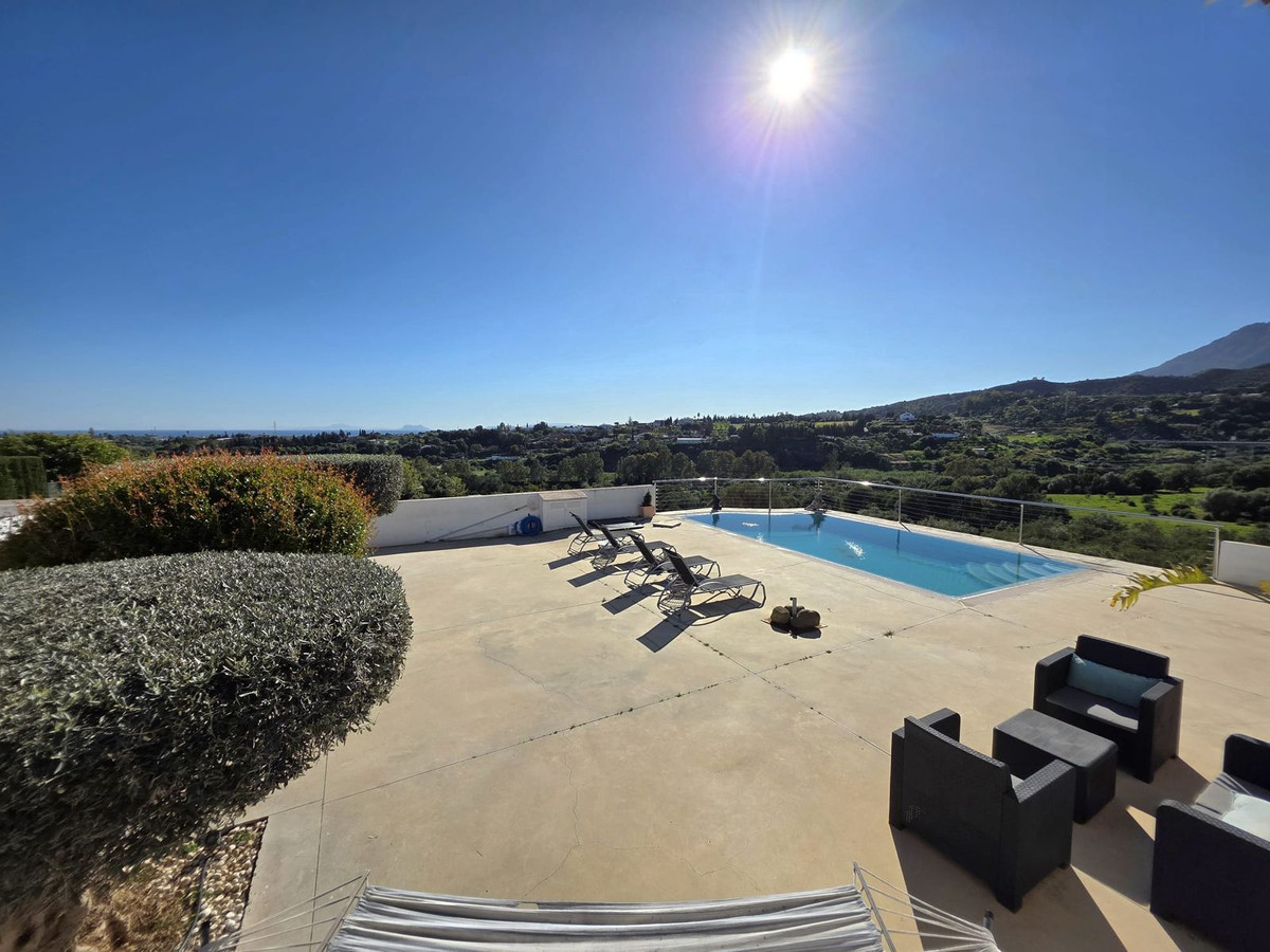 4 Bed Townhouse for sale in Estepona Costa Del Sol, Málaga, Spain