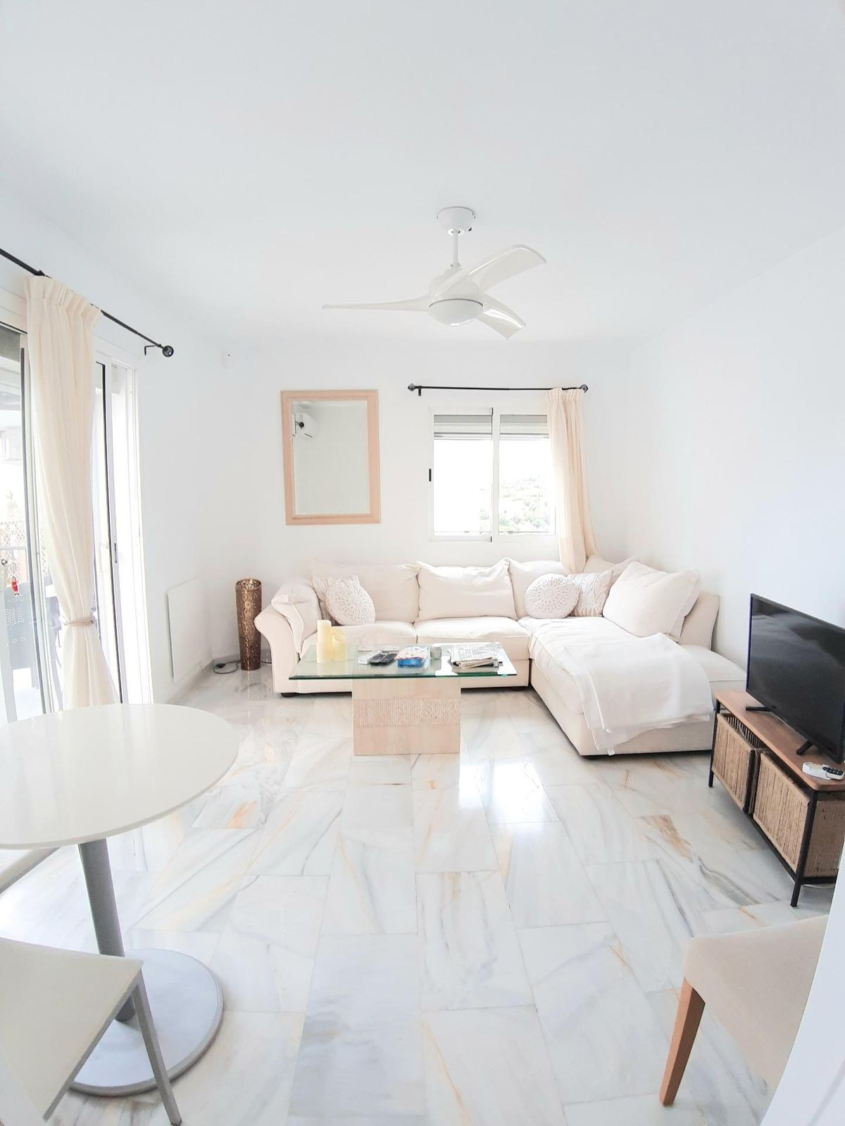 2 Bed Apartment for sale in Mijas Costa Del Sol, Málaga, Spain