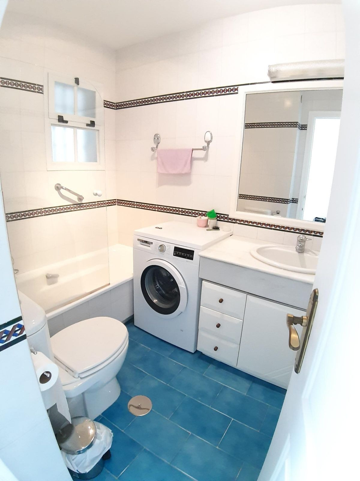 2 Bed Apartment for sale in Mijas Costa Del Sol, Málaga, Spain