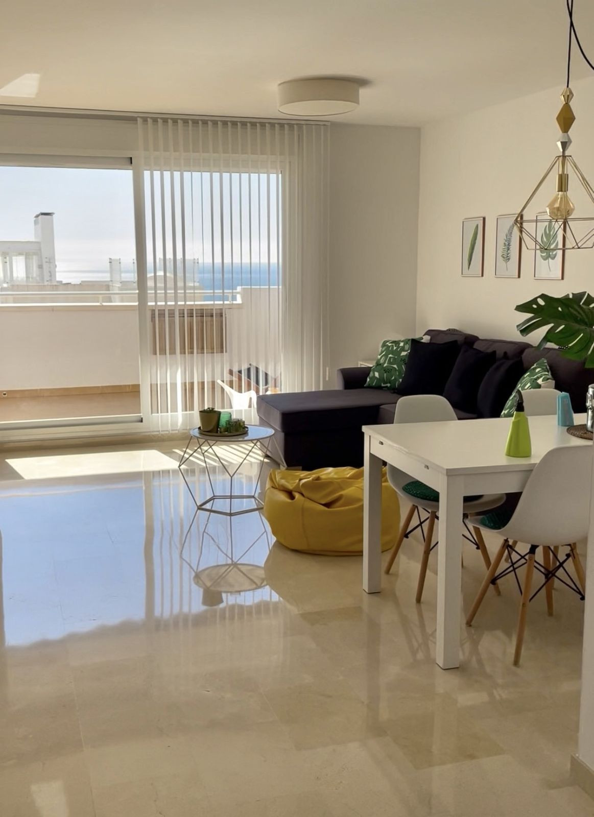 Se vende Apartamento Planta Media de 1 dormitorios en Costa Del Sol, Málaga, España