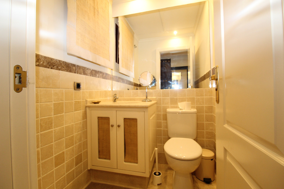 3 Bed Townhouse for sale in The Golden Mile Costa Del Sol, Málaga, Spain