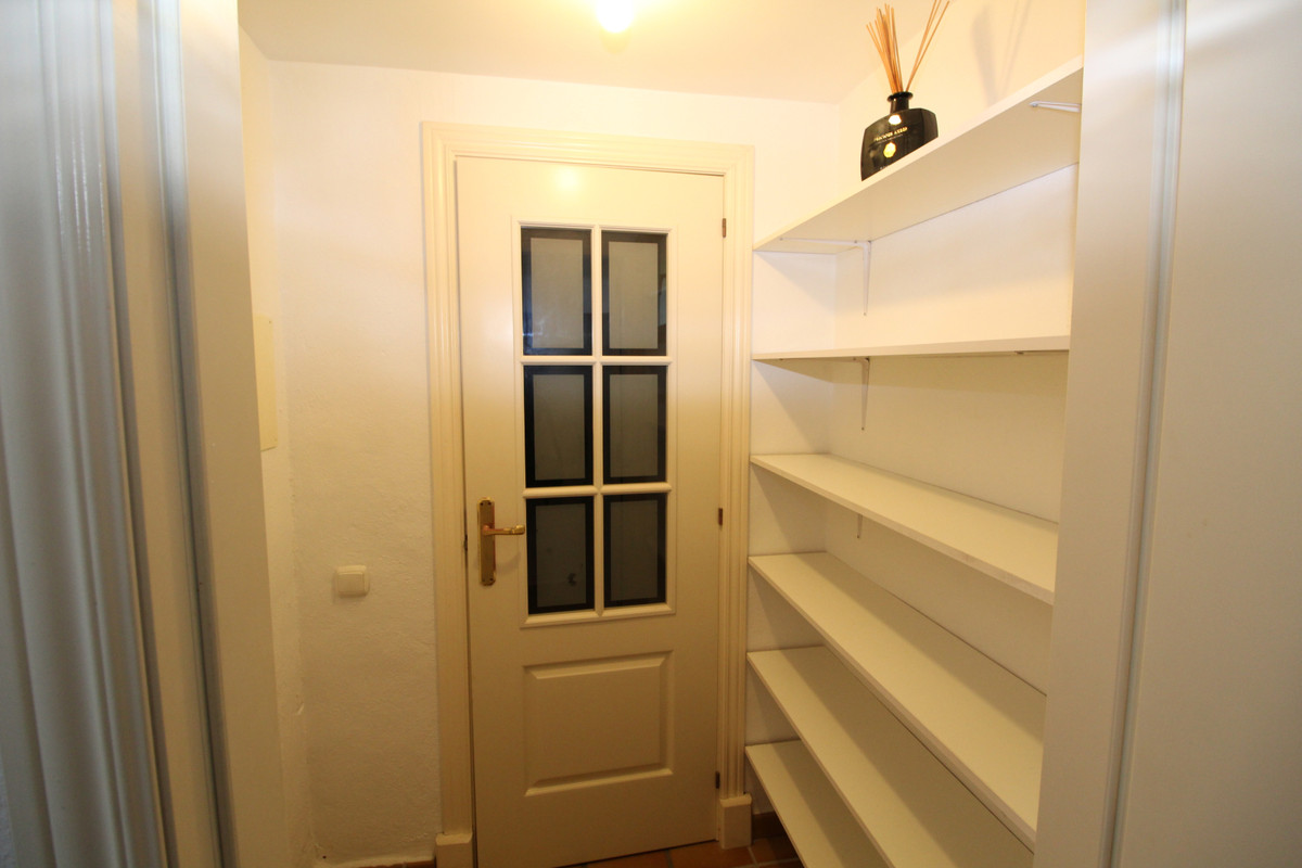 3 Bed Townhouse for sale in The Golden Mile Costa Del Sol, Málaga, Spain