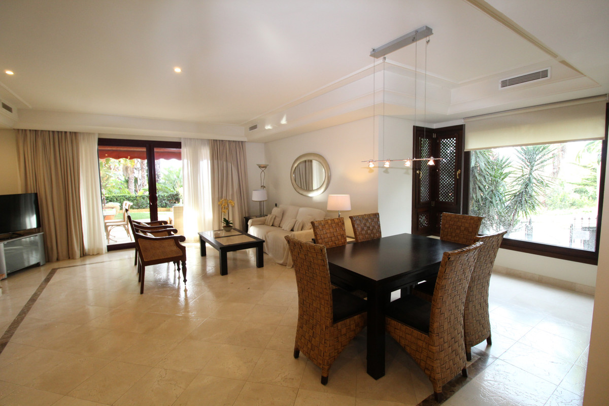 3 Bed Townhouse for sale in The Golden Mile Costa Del Sol, Málaga, Spain