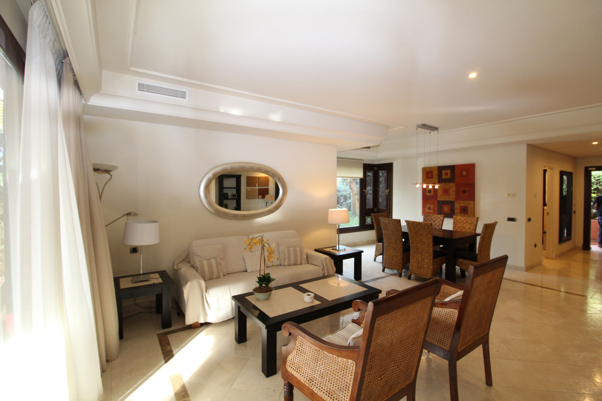 3 Bed Townhouse for sale in The Golden Mile Costa Del Sol, Málaga, Spain