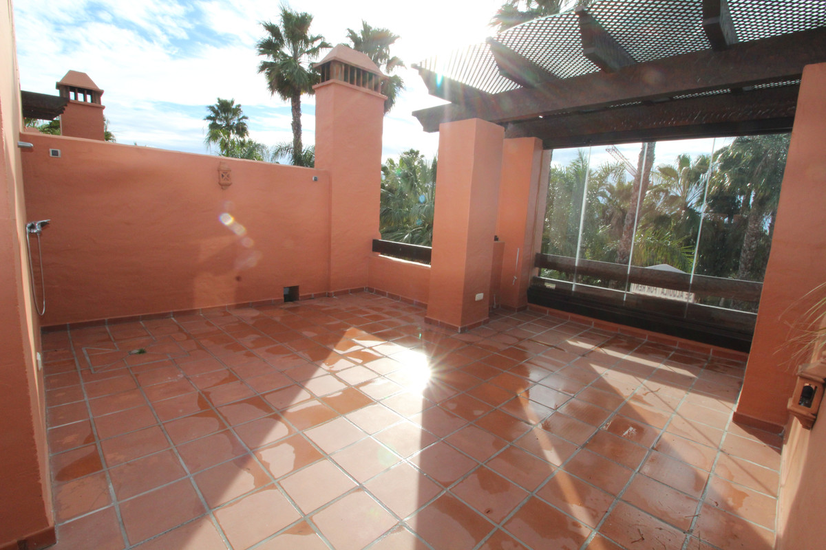 3 Bed Townhouse for sale in The Golden Mile Costa Del Sol, Málaga, Spain