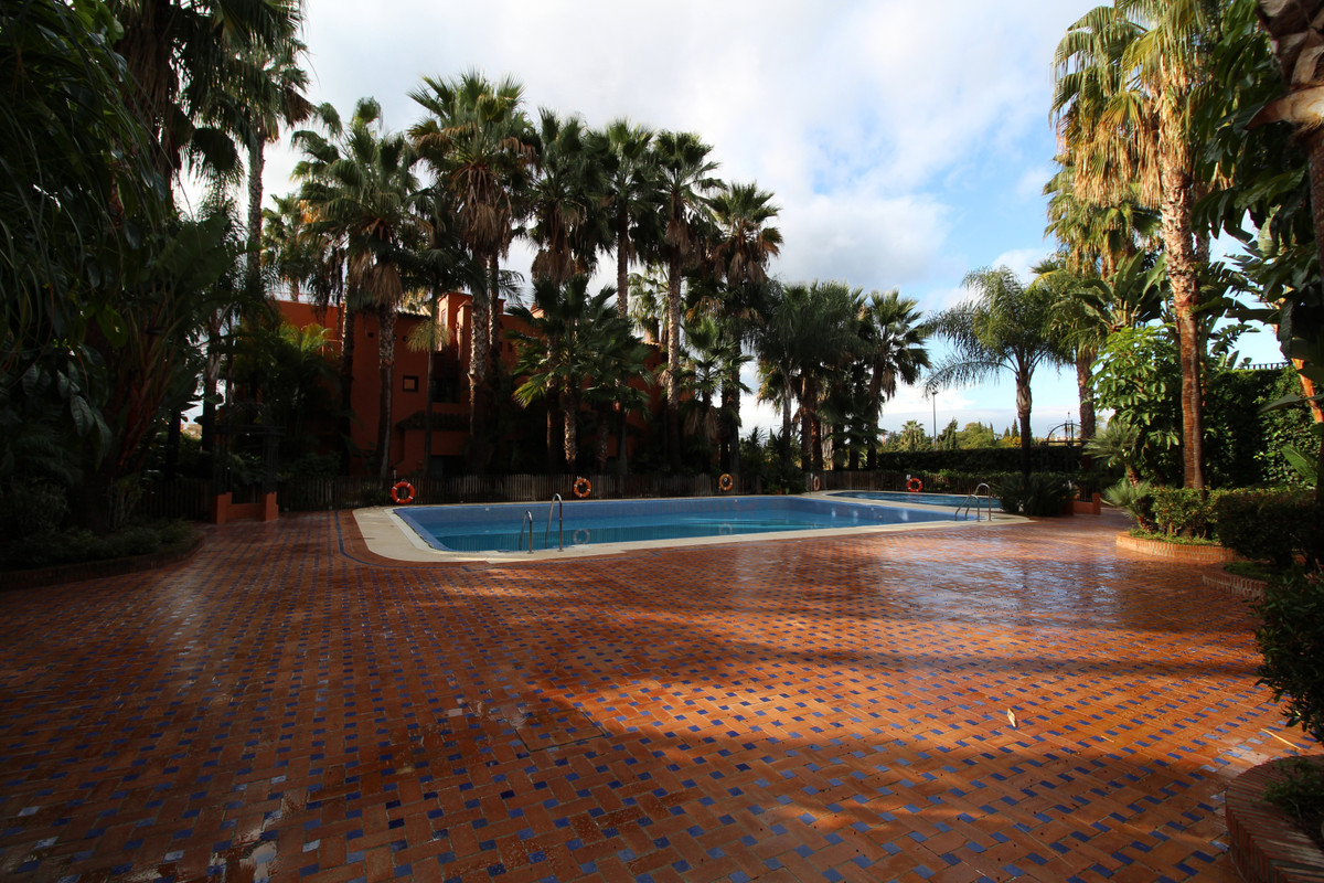 3 Bed Townhouse for sale in The Golden Mile Costa Del Sol, Málaga, Spain