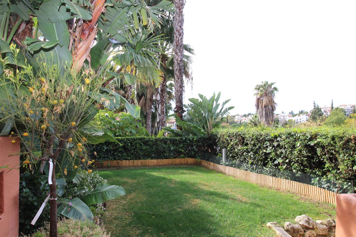 3 Bed Townhouse for sale in The Golden Mile Costa Del Sol, Málaga, Spain