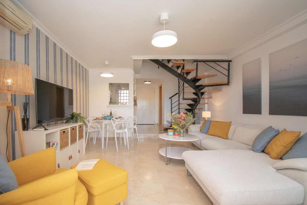 4 Bed Apartment for sale in Mijas Costa Costa Del Sol, Málaga, Spain