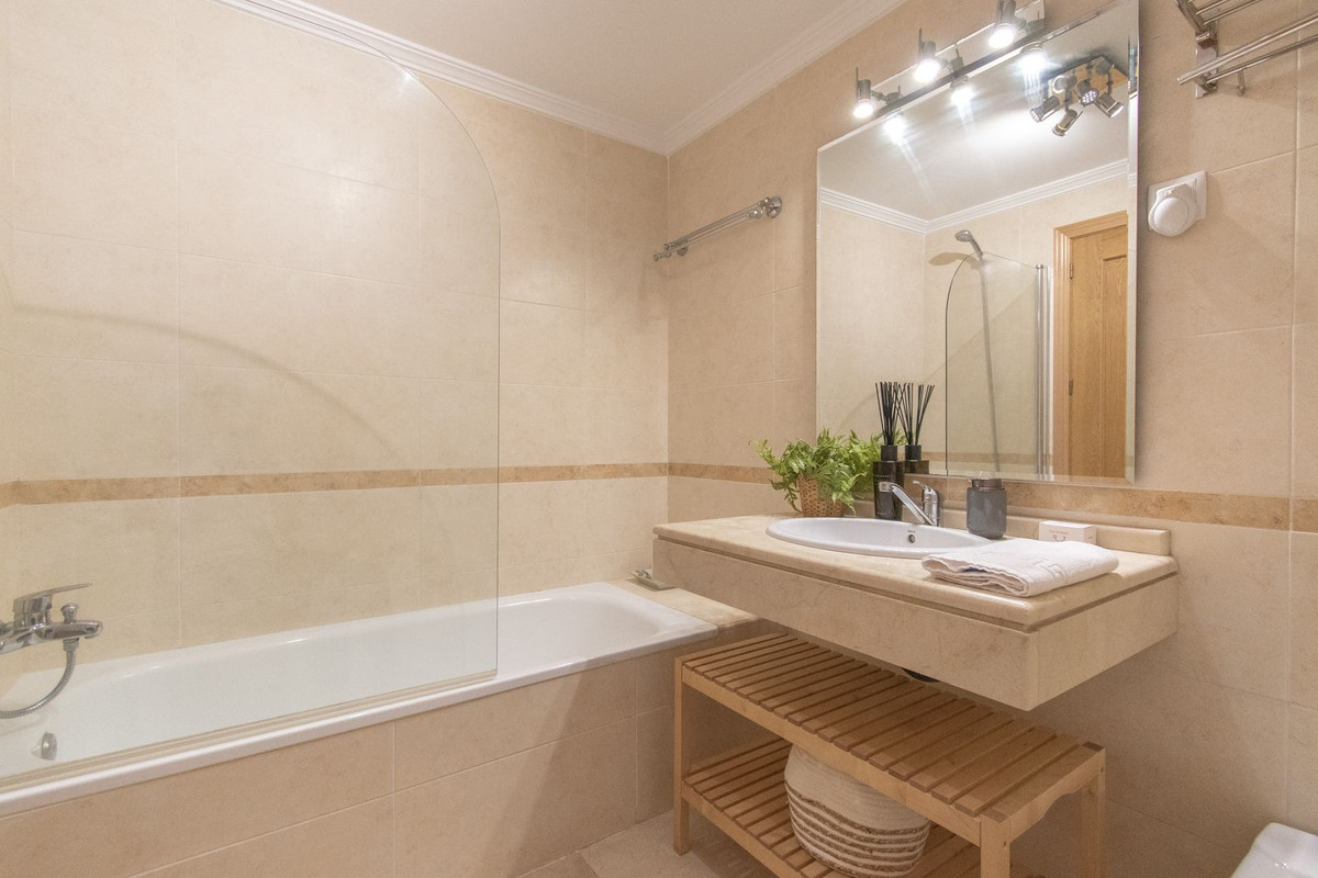 4 Bed Apartment for sale in Mijas Costa Costa Del Sol, Málaga, Spain