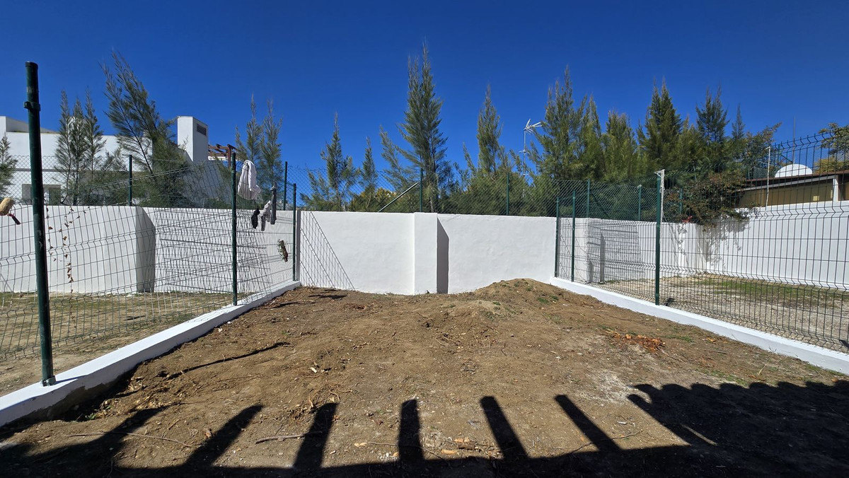 4 Bed Townhouse for sale in Calahonda Costa Del Sol, Málaga, Spain
