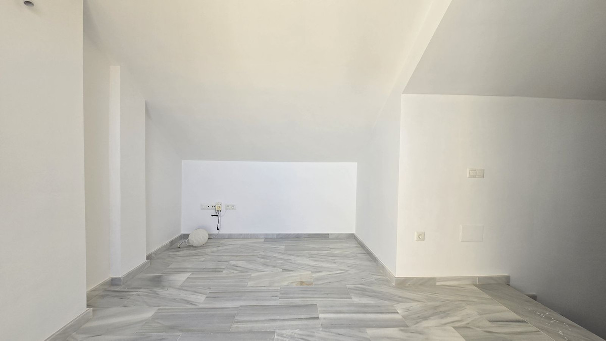 4 Bed Townhouse for sale in Calahonda Costa Del Sol, Málaga, Spain