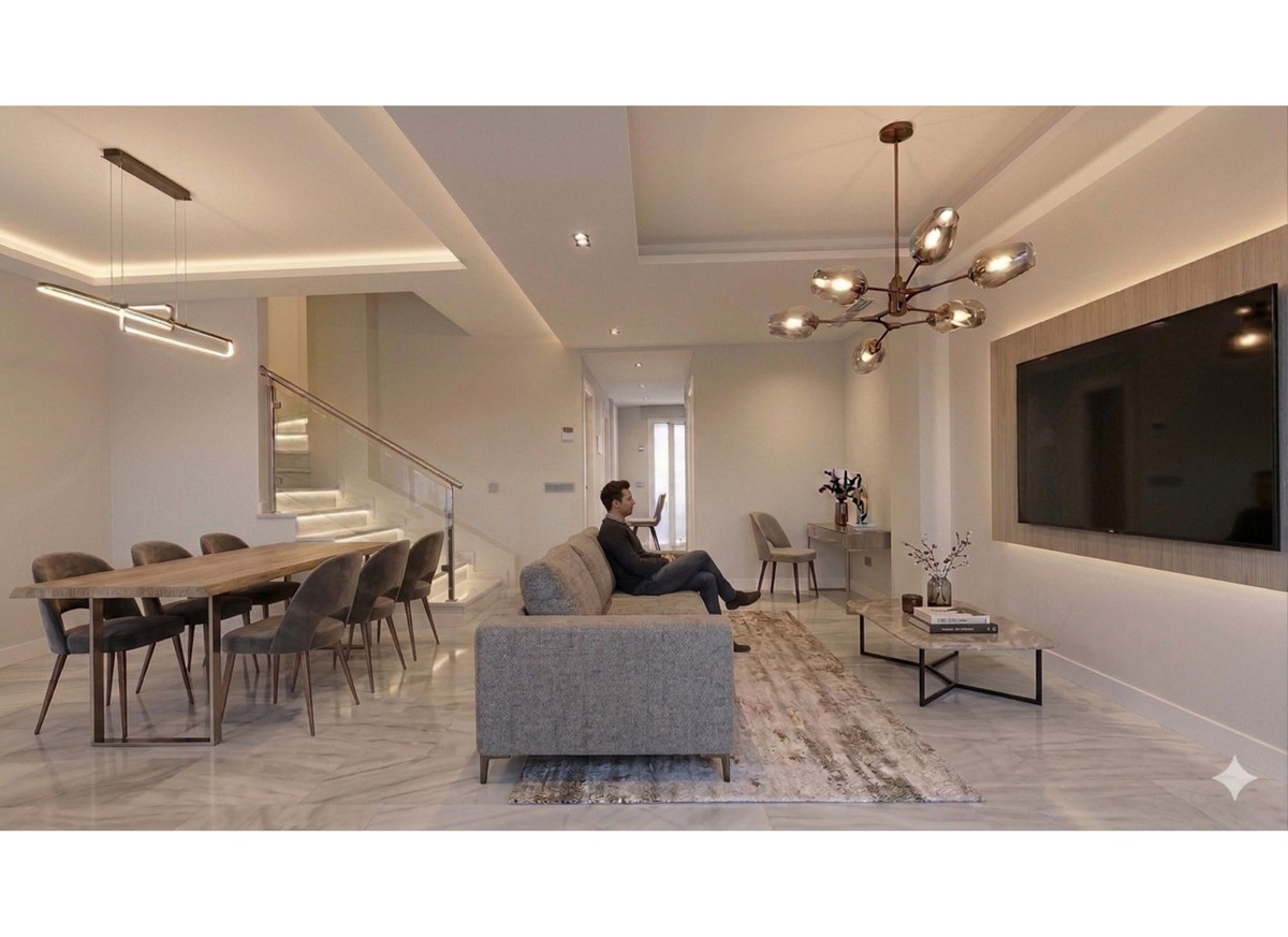 4 Bed Townhouse for sale in Calahonda Costa Del Sol, Málaga, Spain