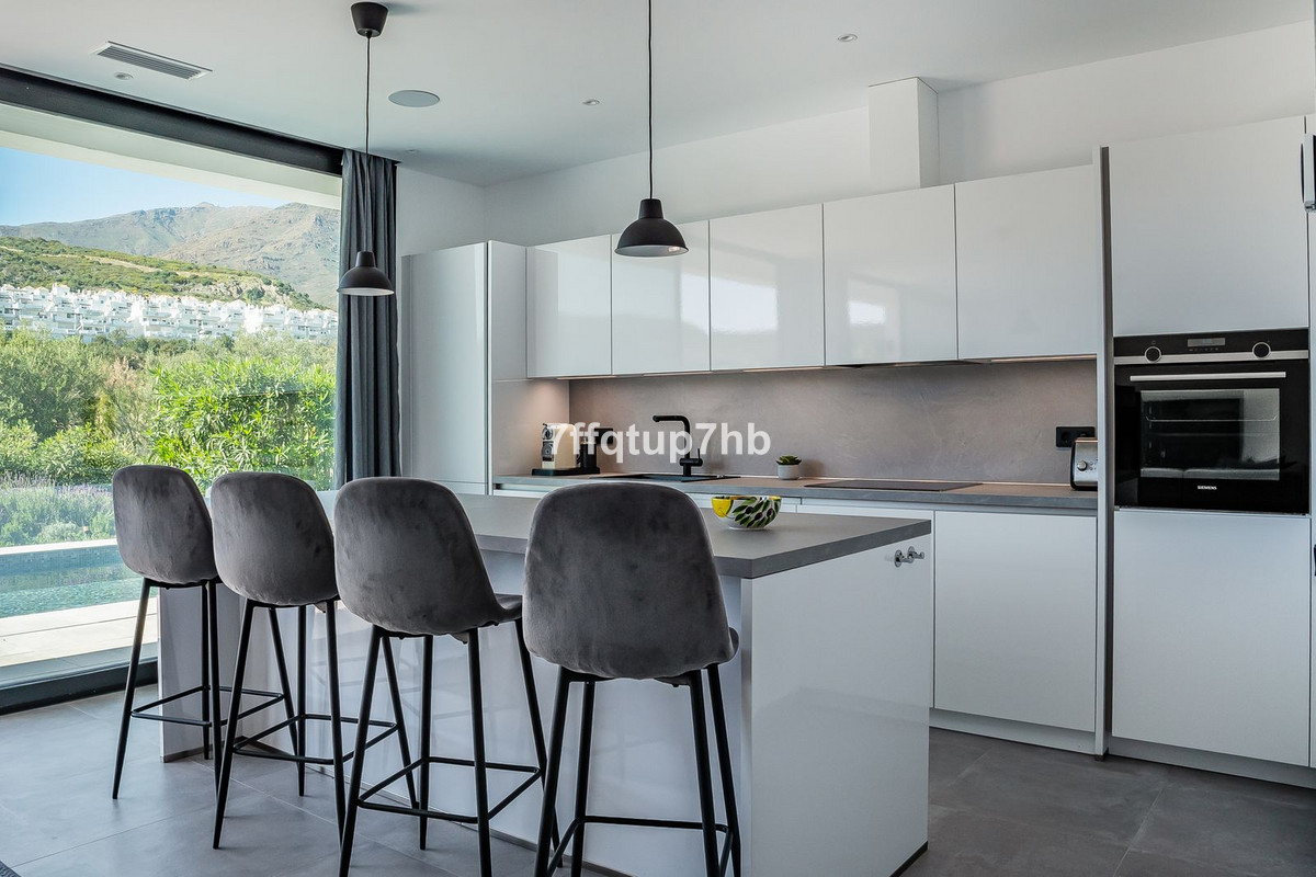 3 Bed Townhouse for sale in Estepona Costa Del Sol, Málaga, Spain