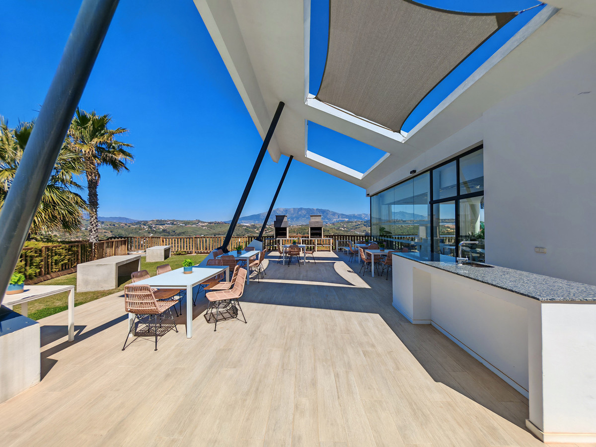 3 Bed Apartment for sale in La Cala De Mijas Costa Del Sol, Málaga, Spain