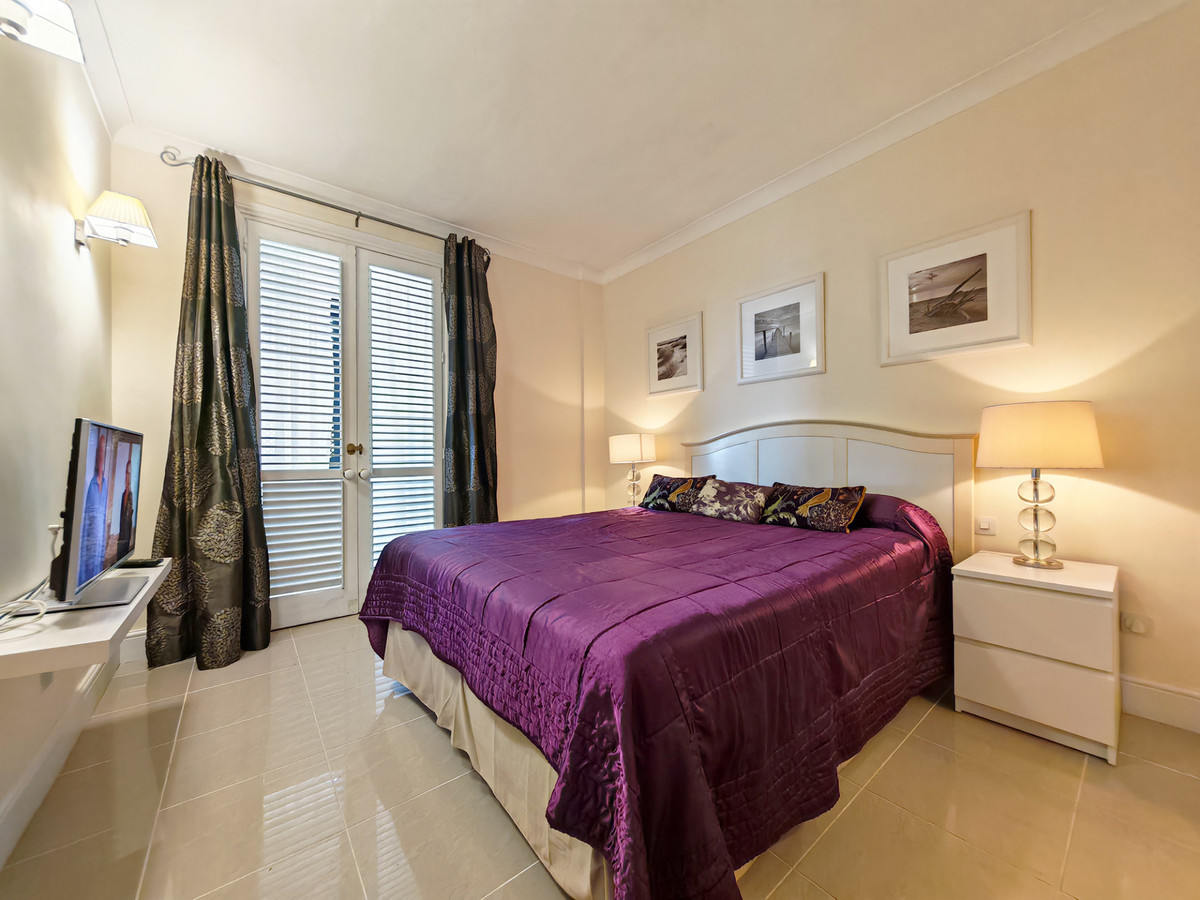 1 Bed Apartment for sale in Marbella Costa Del Sol, Málaga, Spain