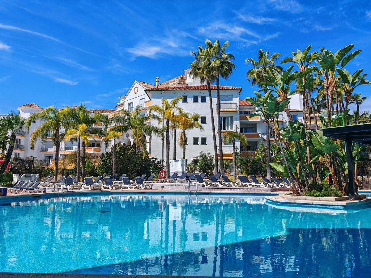 1 Bed Apartment for sale in Marbella Costa Del Sol, Málaga, Spain