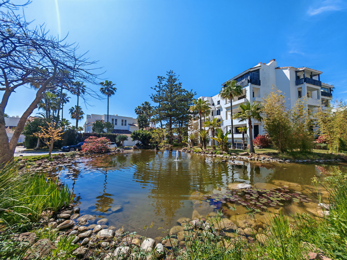 1 Bed Apartment for sale in Marbella Costa Del Sol, Málaga, Spain