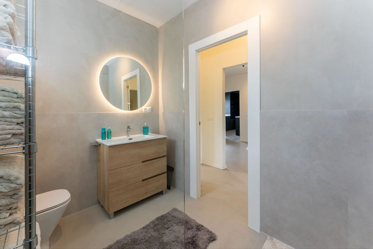 Se vende Finca - Cortijo de 4 dormitorios en Costa Del Sol, Málaga, España